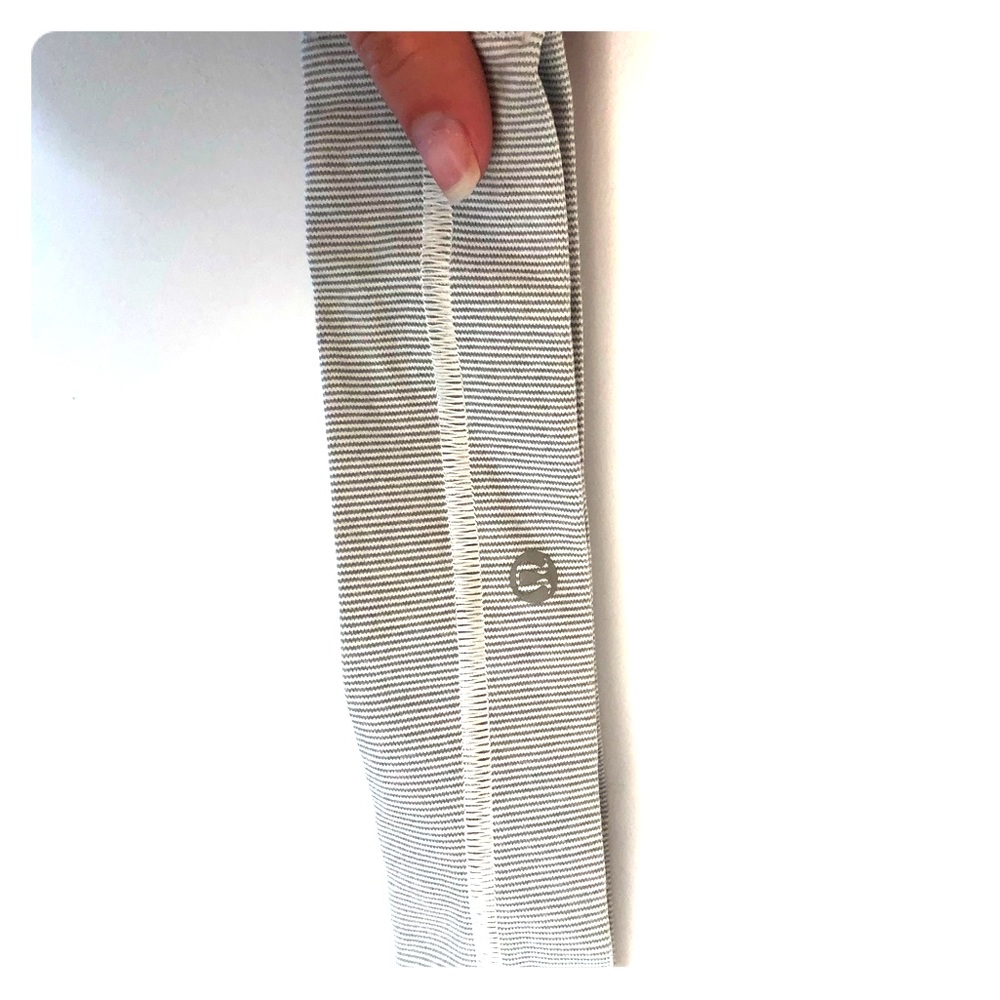 Grey/white striple lulu lemon headband